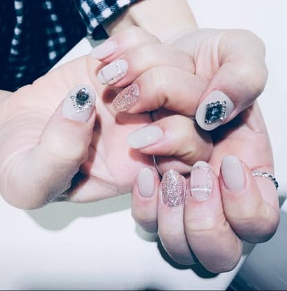 Nail Blossom